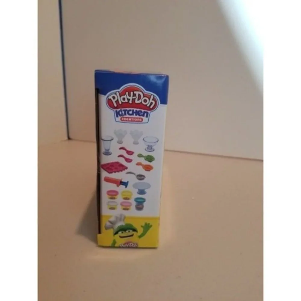 Play Doh Kitchen Milk and Cookies and Sundaes Sets‎ New 2